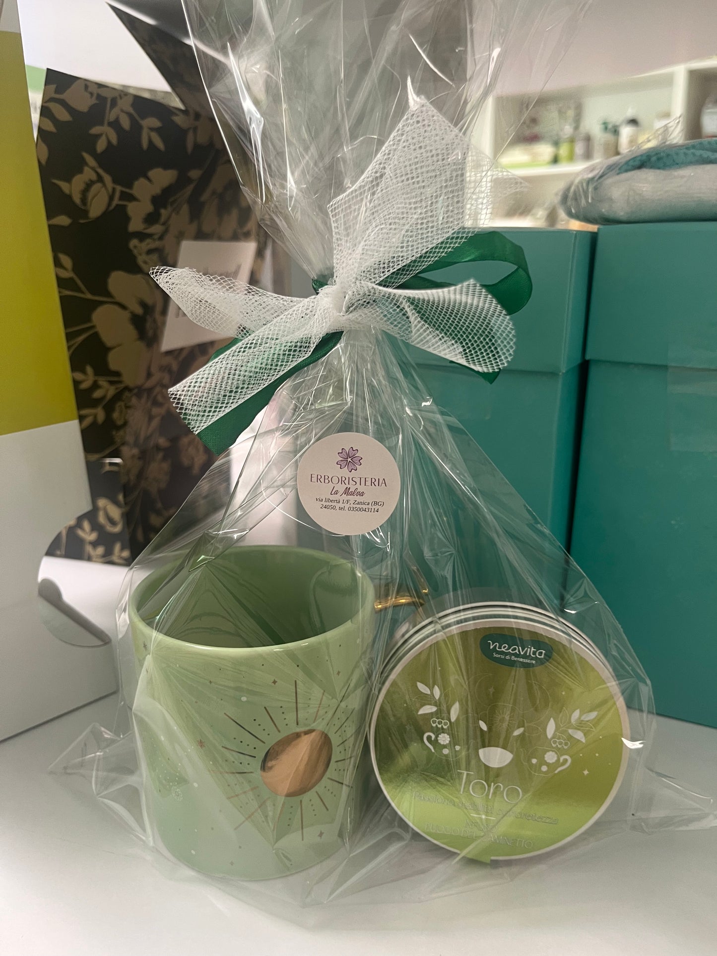 Idea regalo tazza+ latta tisana toro
